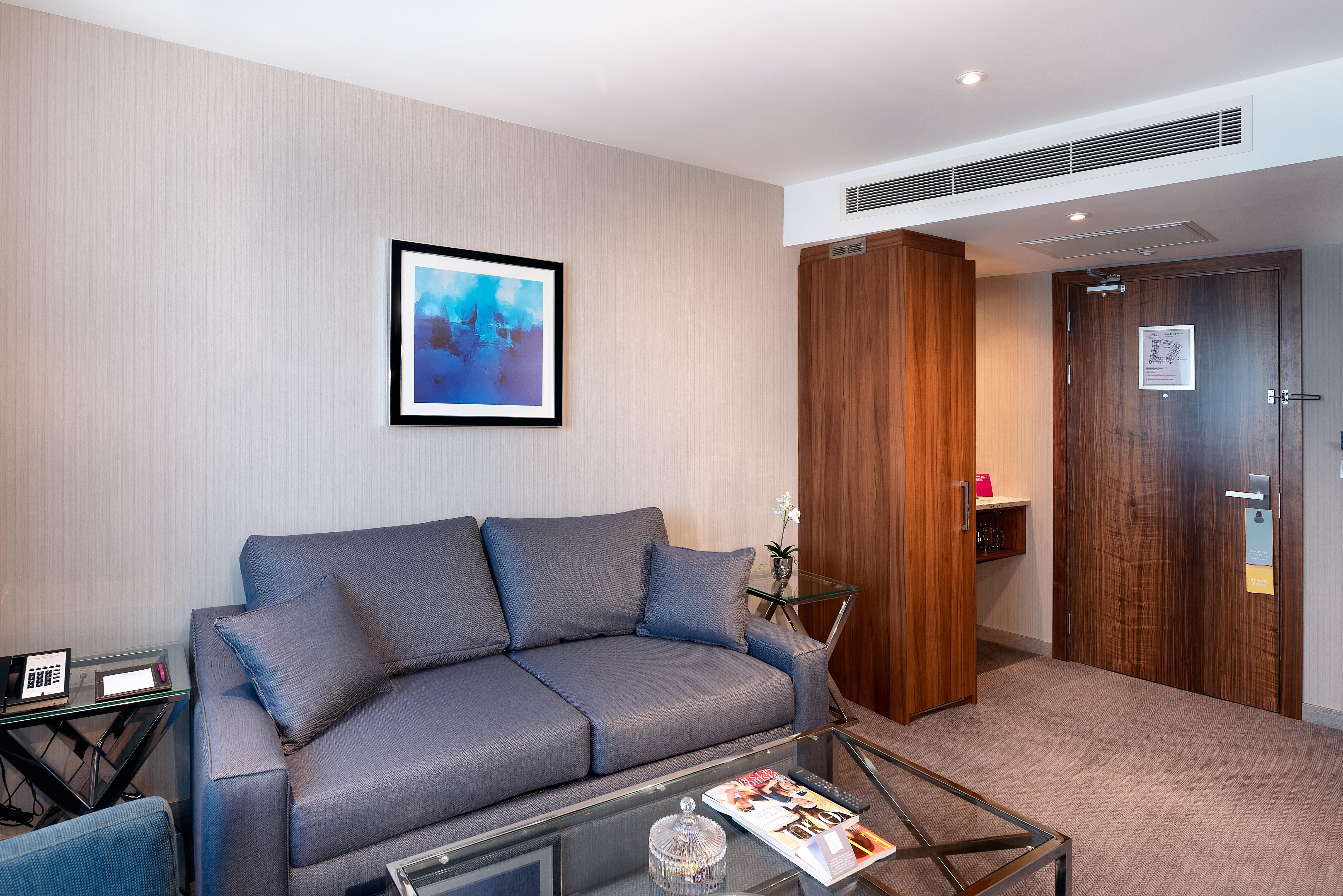 Crowne Plaza London Heathrow T4 By Ihg Hotel Hillingdon Bagian luar foto