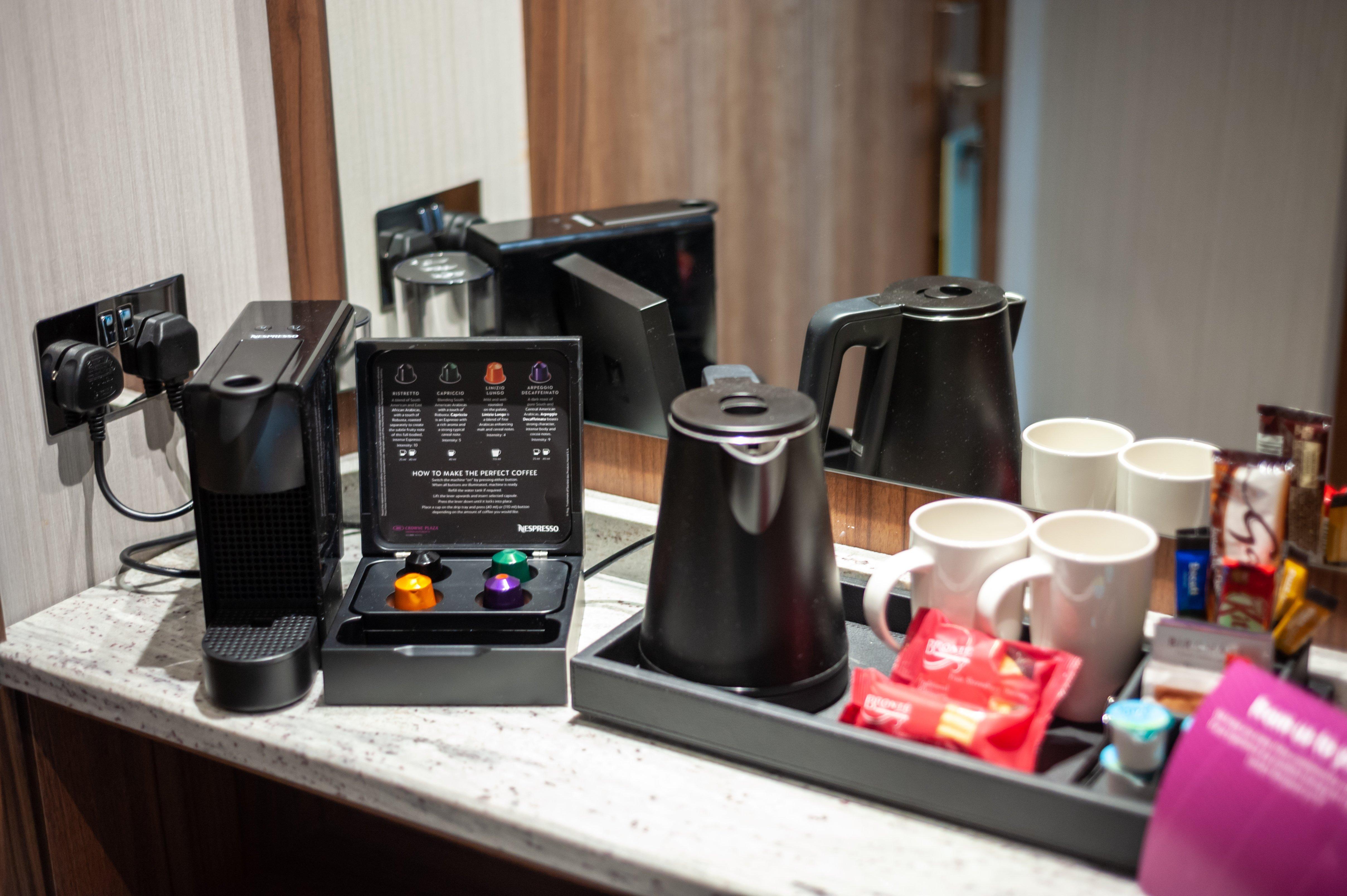 Crowne Plaza London Heathrow T4 By Ihg Hotel Hillingdon Bagian luar foto
